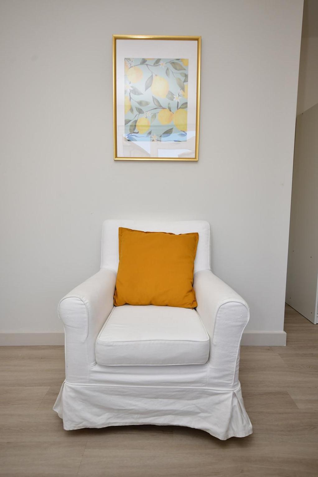 Morden Stratford 1 With Shared Bathroom Guest house